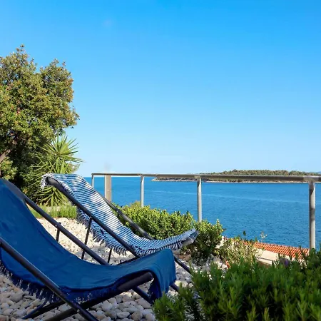 Martina-2 By Interhome Appartamento